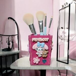 Sanrio Melody Makeup Brush Acrylic Holder Cup Organizer Pink Rhinestones